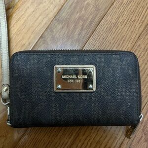 Michael Kors Dark Brown Wristlet with Gold Plate
